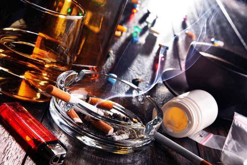 В Великобритании изобрели новый способ лечения алкогольной зависимости – наркотиками